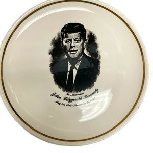 Vintage John F Kennedy Collectors Memoriam Plate